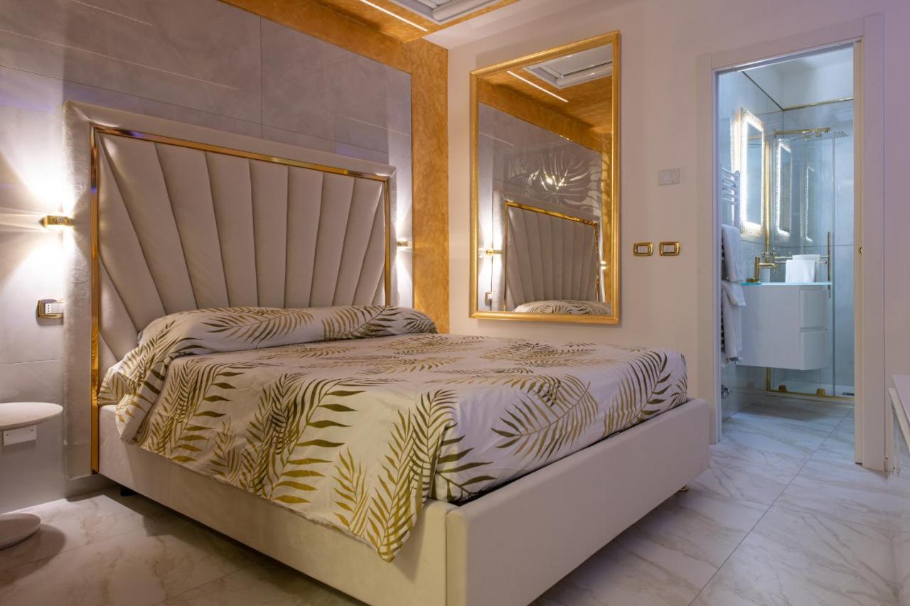Fashion Apartment Gold Bologna With Jacuzzi & Car Garage Eksteriør billede