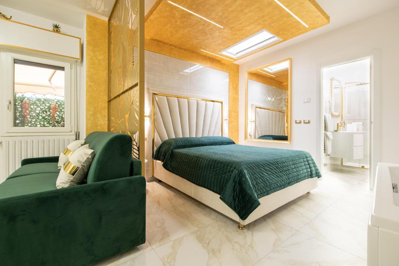 Fashion Apartment Gold Bologna With Jacuzzi & Car Garage Eksteriør billede