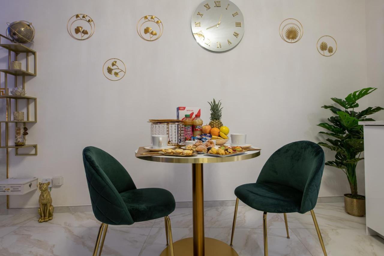 Fashion Apartment Gold Bologna With Jacuzzi & Car Garage Eksteriør billede