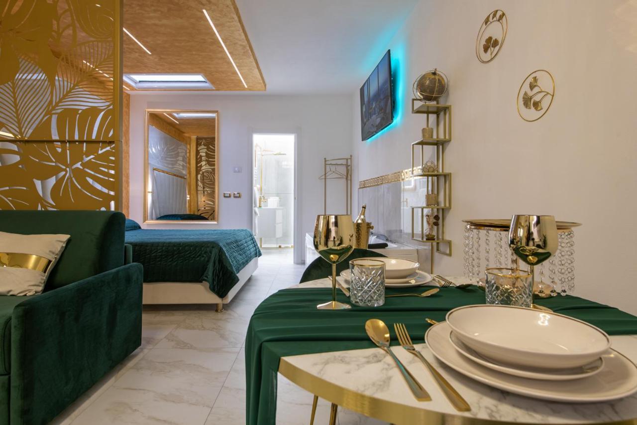 Fashion Apartment Gold Bologna With Jacuzzi & Car Garage Eksteriør billede