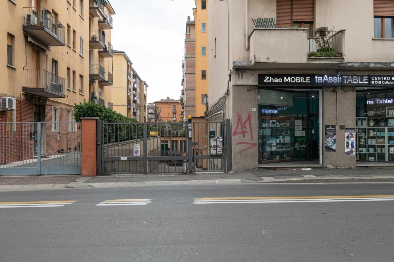 Fashion Apartment Gold Bologna With Jacuzzi & Car Garage Eksteriør billede