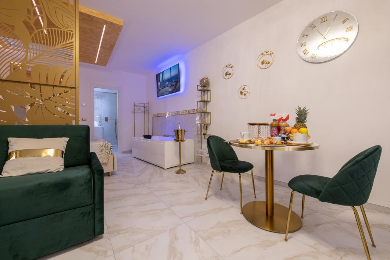 Fashion Apartment Gold Bologna With Jacuzzi & Car Garage Eksteriør billede