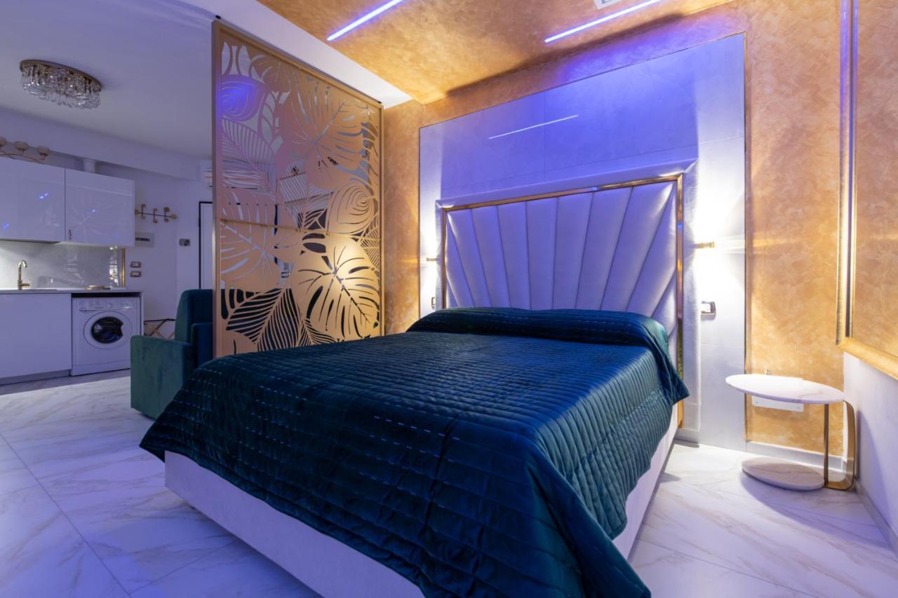 Fashion Apartment Gold Bologna With Jacuzzi & Car Garage Eksteriør billede