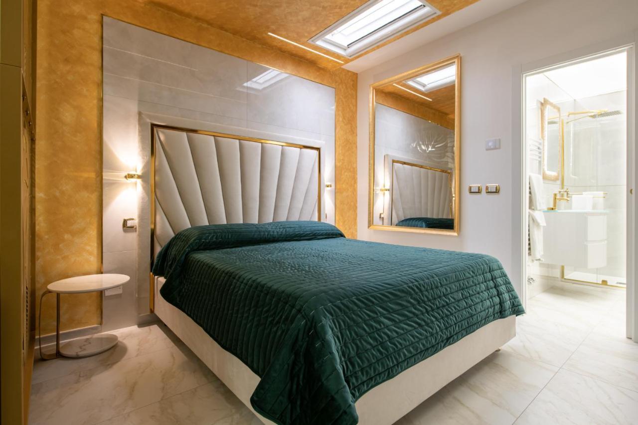 Fashion Apartment Gold Bologna With Jacuzzi & Car Garage Eksteriør billede